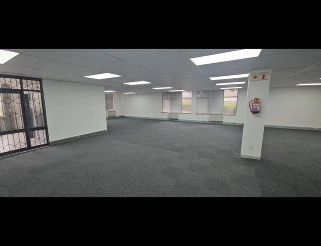 BUSINESS PROPERTY TO RENT IN VORNA VALLEY